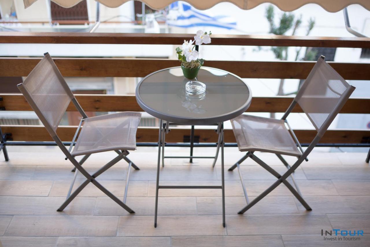 Chic And Minimal Apartment Close To Thissio Metro Atene Esterno foto