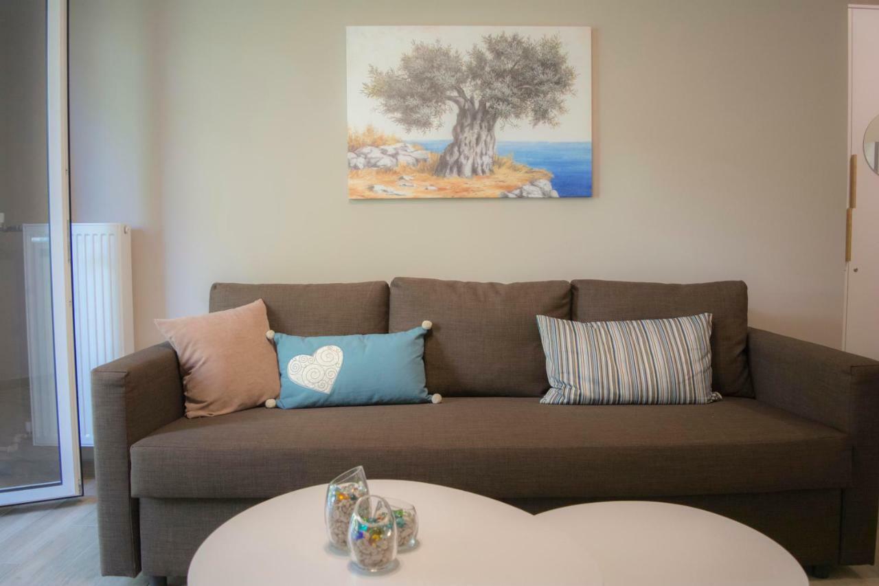 Chic And Minimal Apartment Close To Thissio Metro Atene Esterno foto