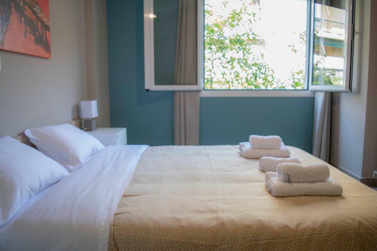 Chic And Minimal Apartment Close To Thissio Metro Atene Esterno foto